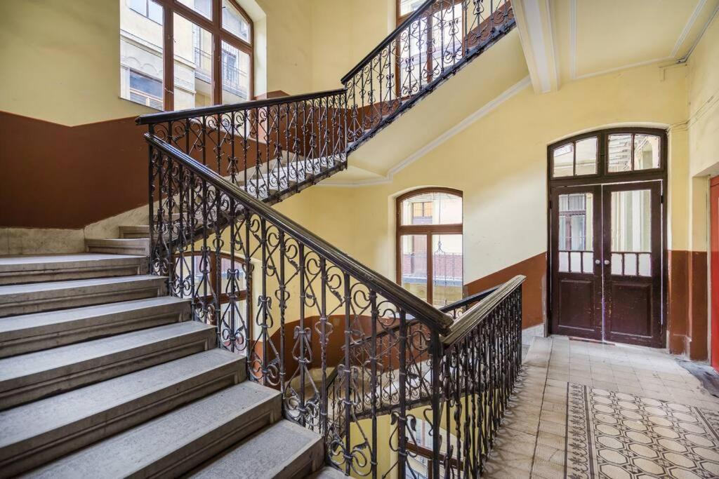 בודפשט Klauzal City Garden Apartments - 2-Bedroom K34 מראה חיצוני תמונה