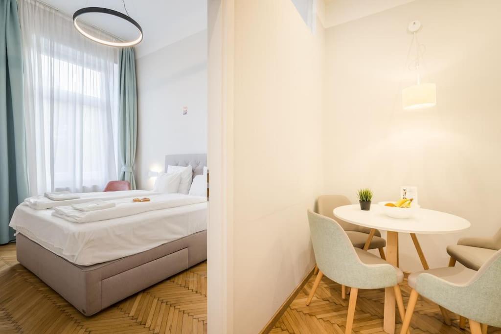 בודפשט Klauzal City Garden Apartments - 2-Bedroom K34 מראה חיצוני תמונה